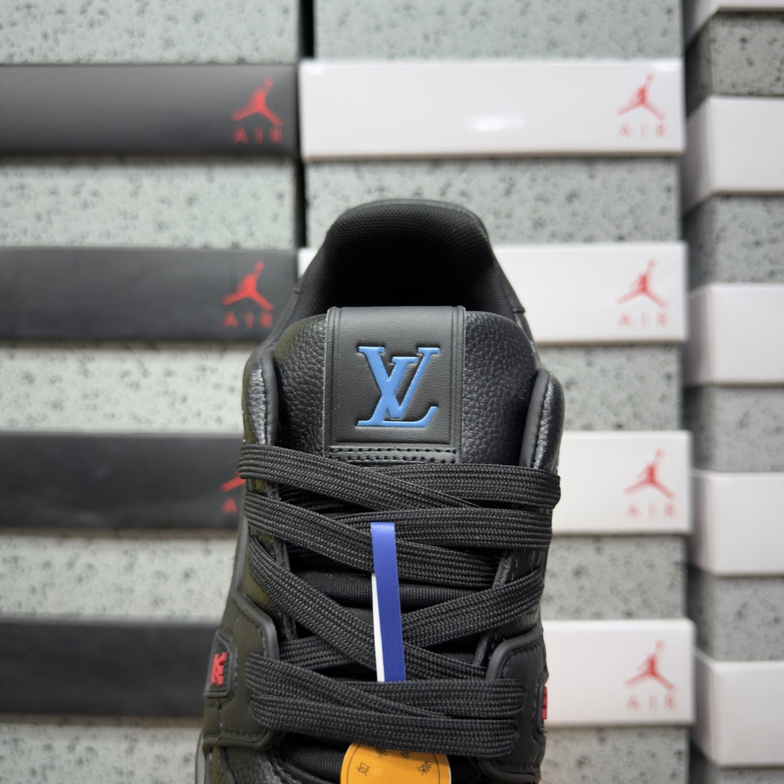 LV Trainer Black Yellow Signature