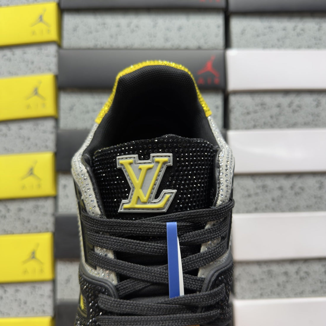 LV Trainer Black Yellow Strass