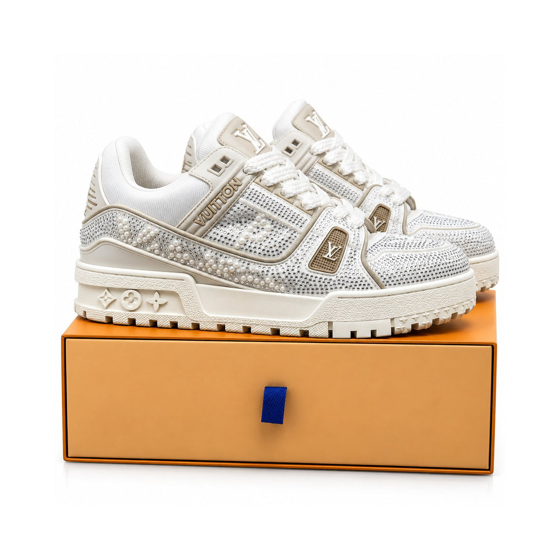 LV Trainer Cream Strass