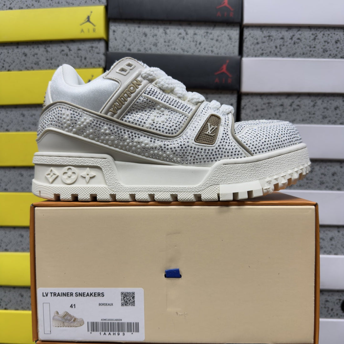 LV Trainer Cream Strass