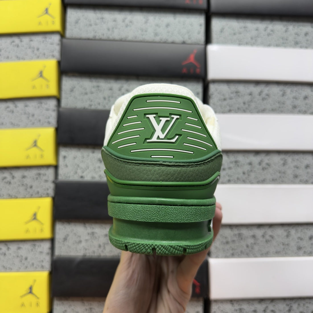 LV Trainer Green White