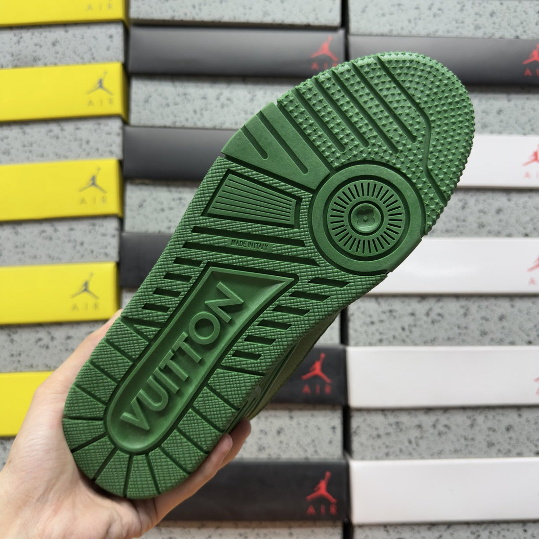 LV Trainer Green White