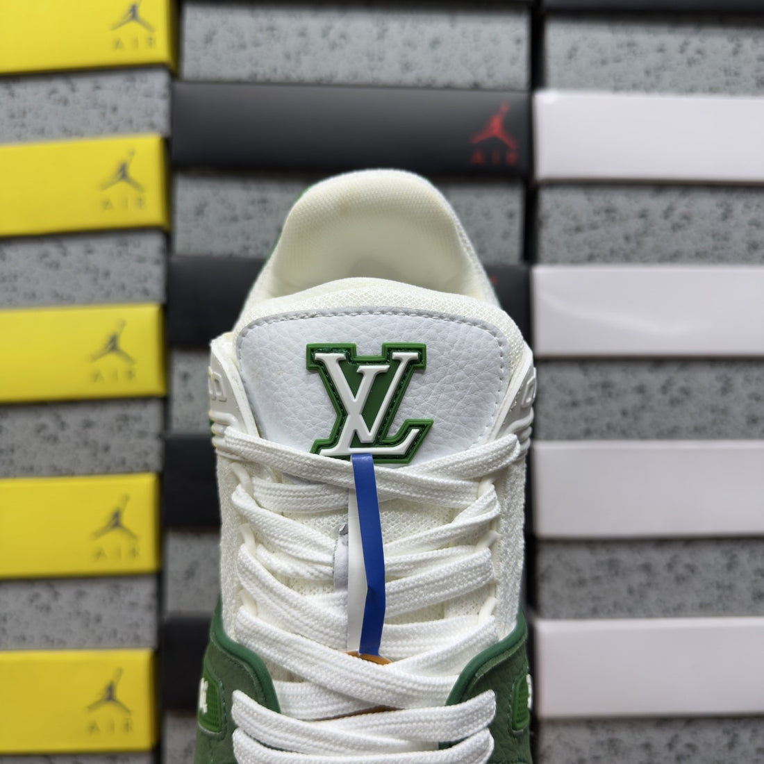 LV Trainer Green White
