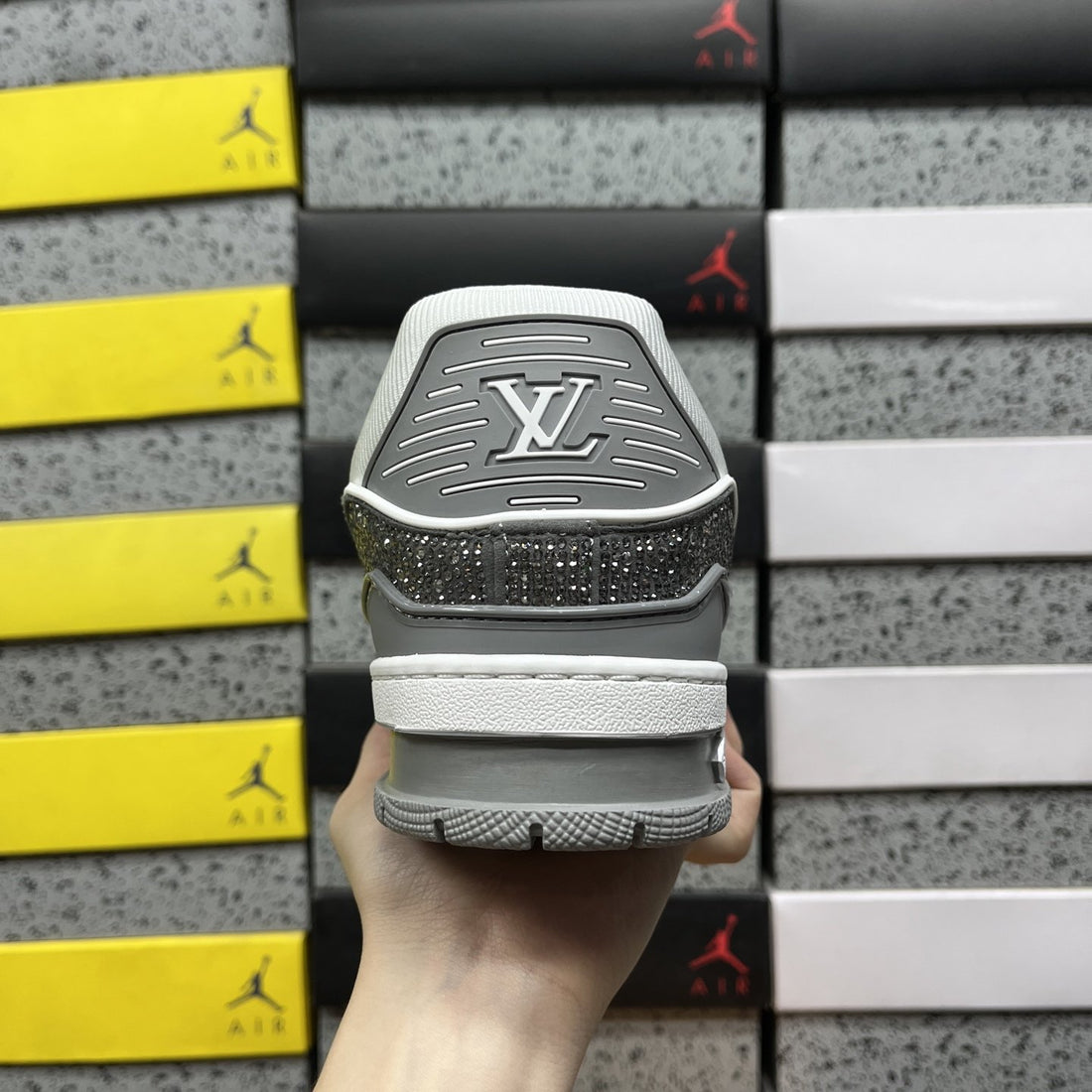 LV Trainer Grey Strass