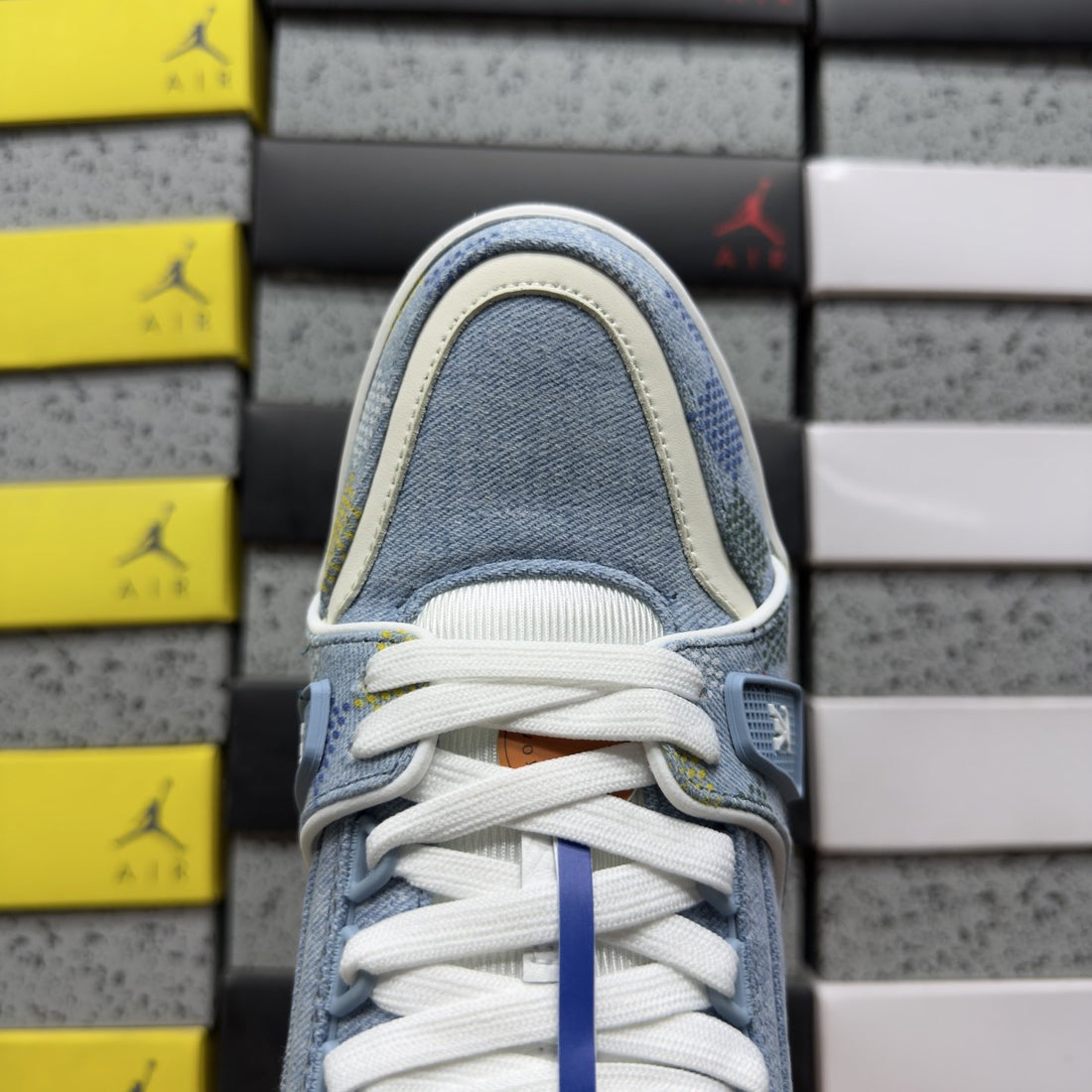 LV Trainer Light Blue Damier