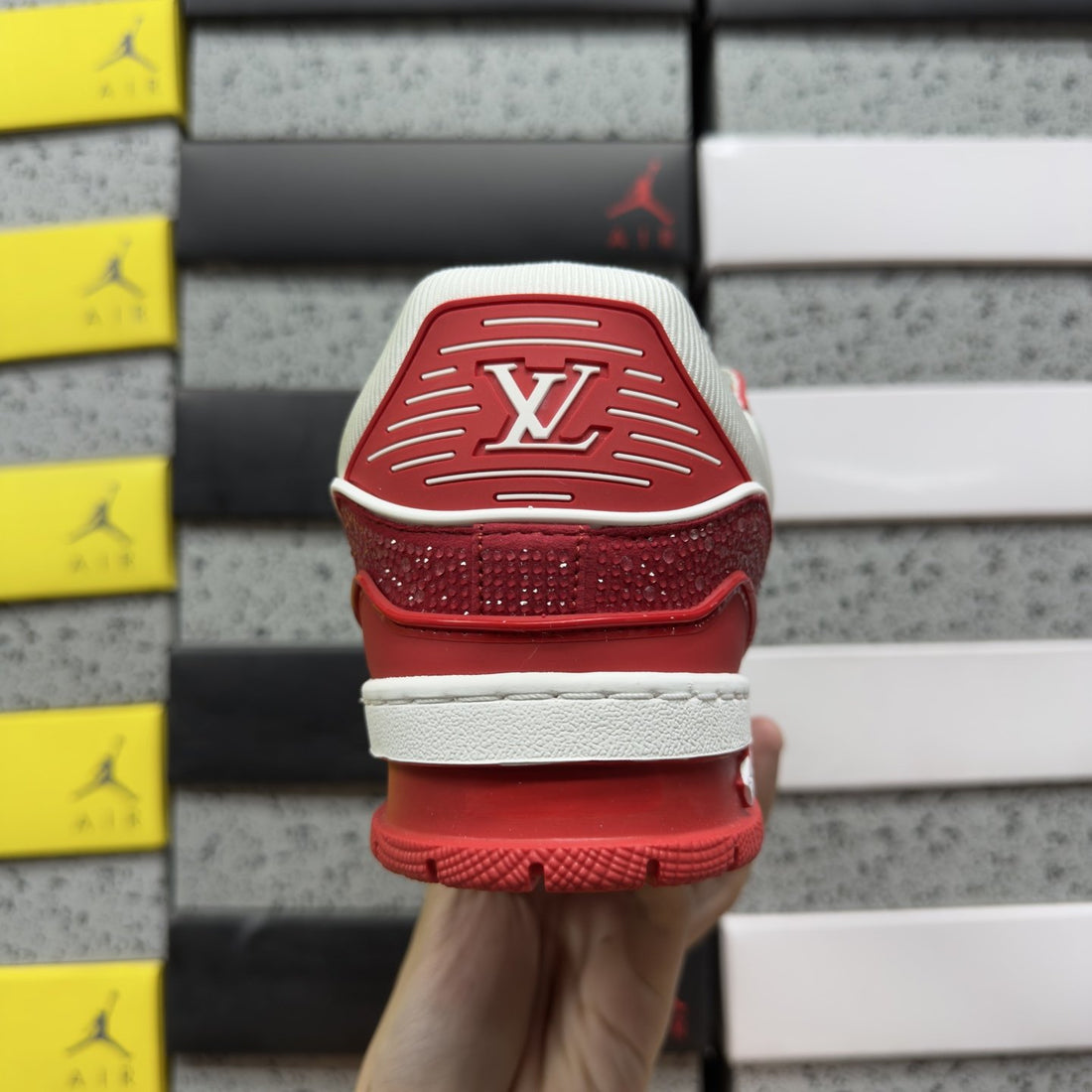 LV Trainer Red White Strass