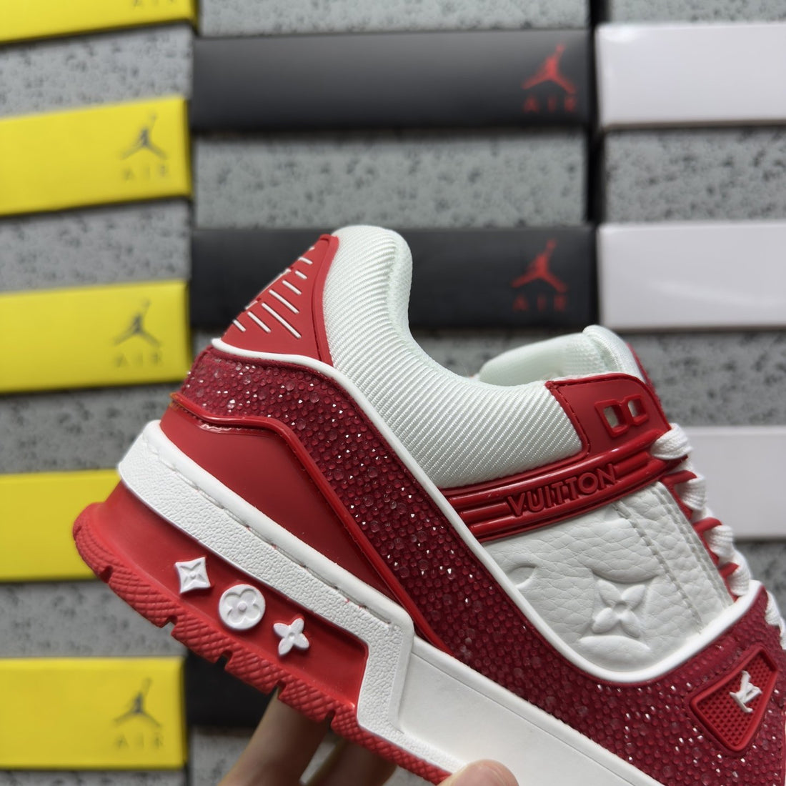 LV Trainer Red White Strass