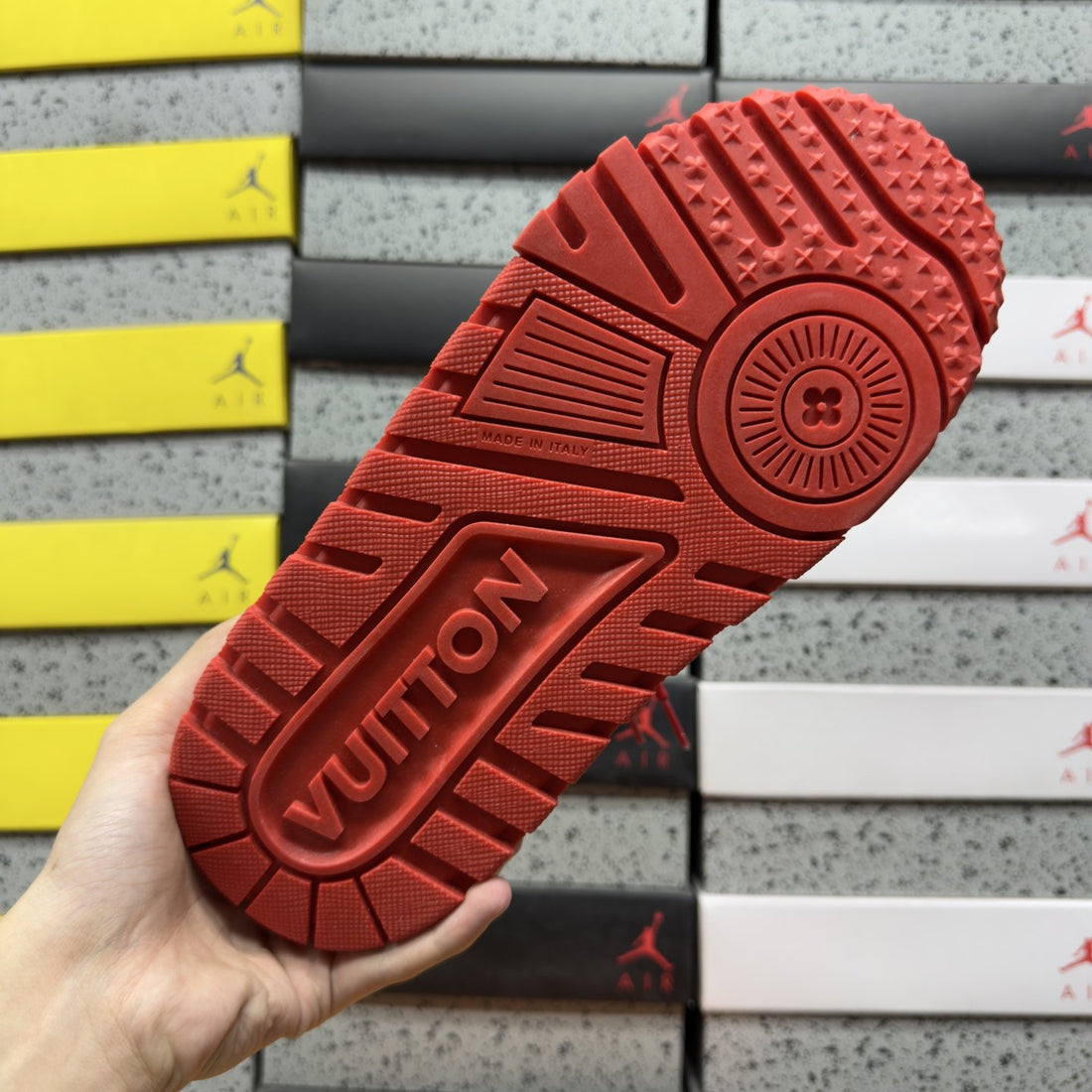 LV Trainer Triple Red
