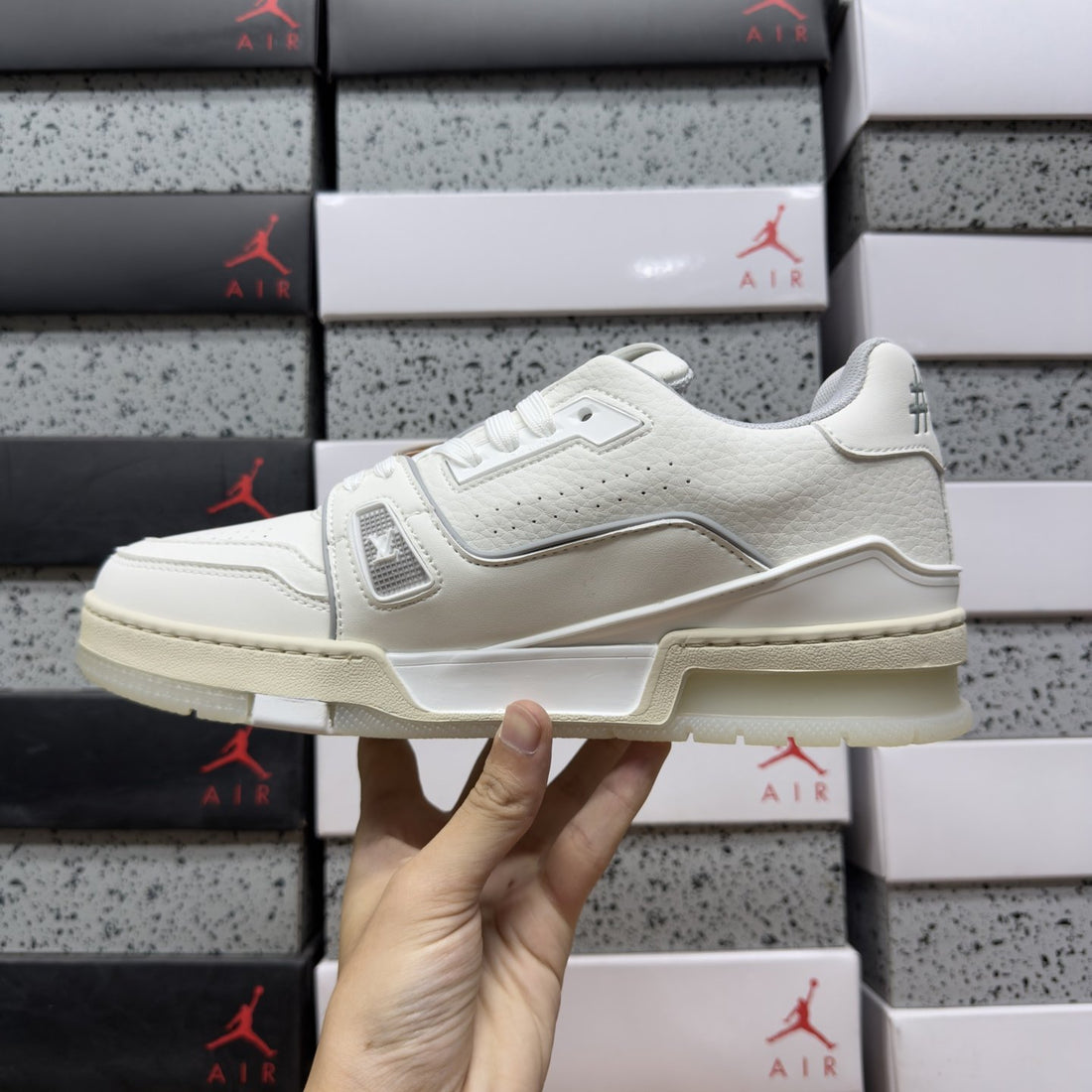 LV Trainer Triple White