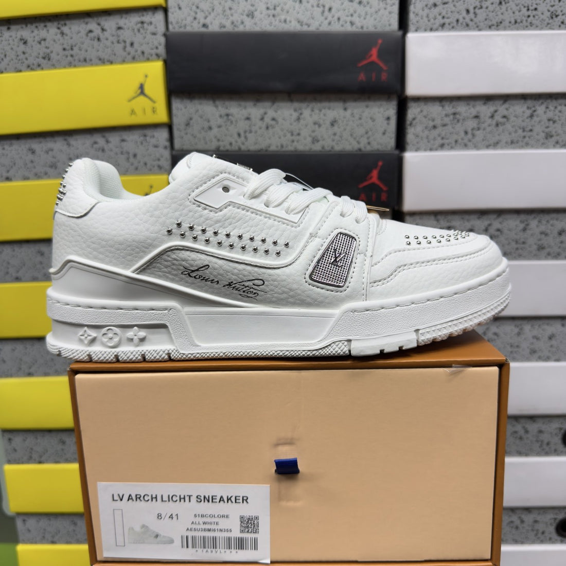 LV Trainer Triple White Perforated