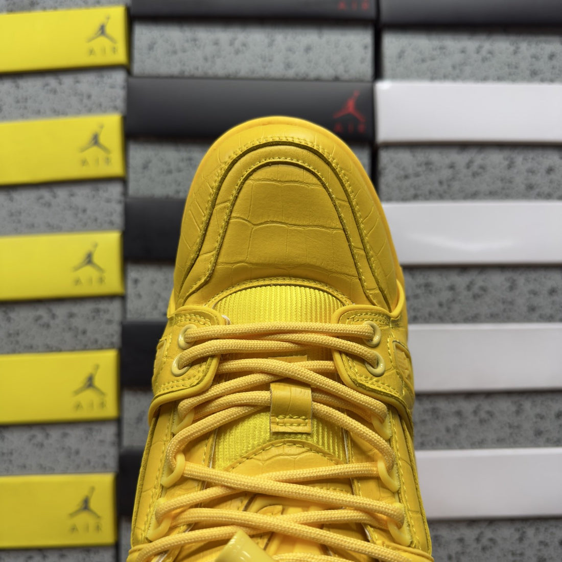 LV Trainer Triple Yellow