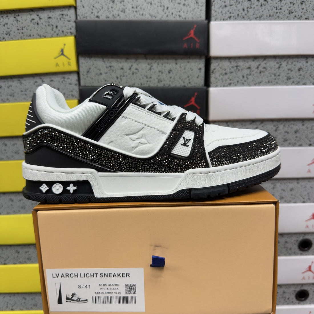 LV Trainer White Black Strass