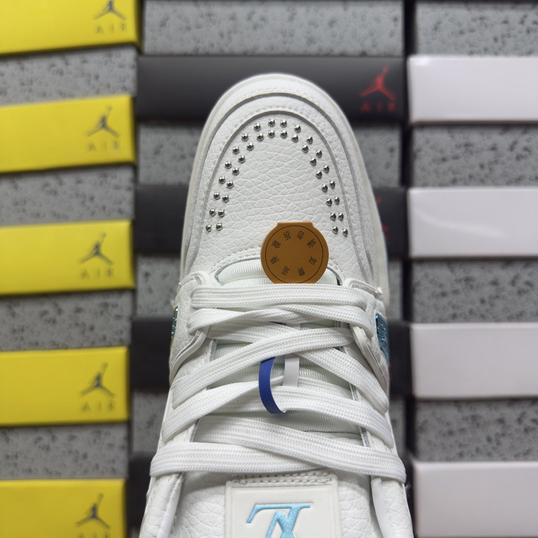 LV Trainer White Blue Perforated