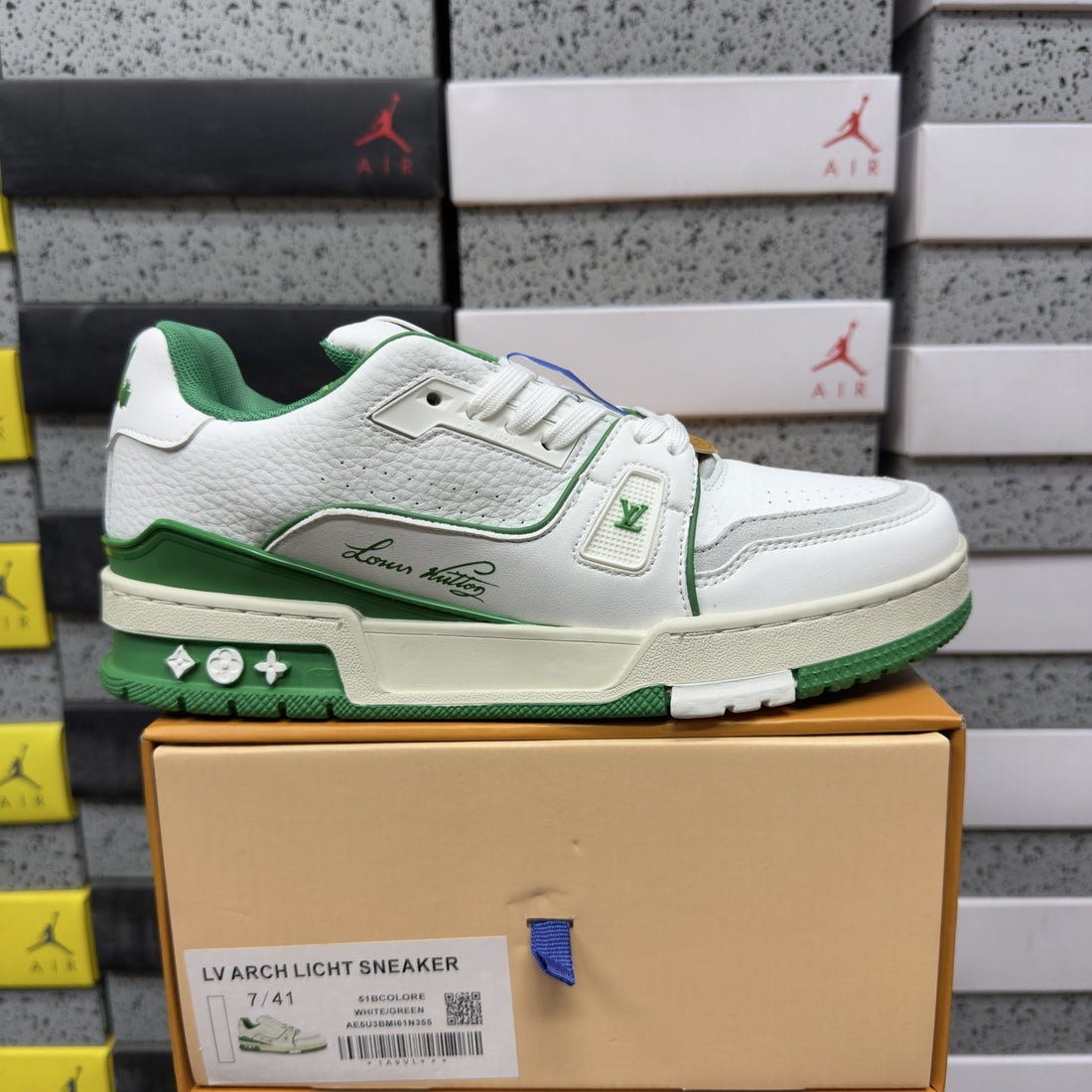 LV Trainer White Green Signature