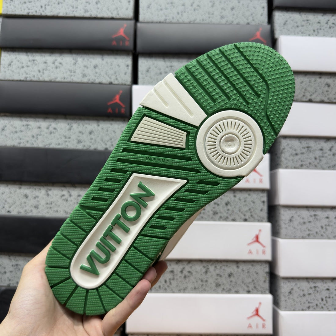 LV Trainer White Green Signature