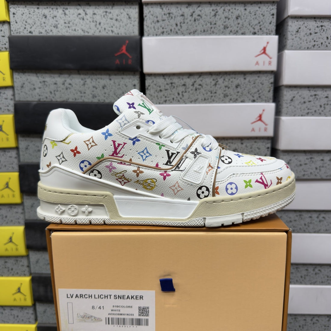 LV Trainer White Multicolor Signature