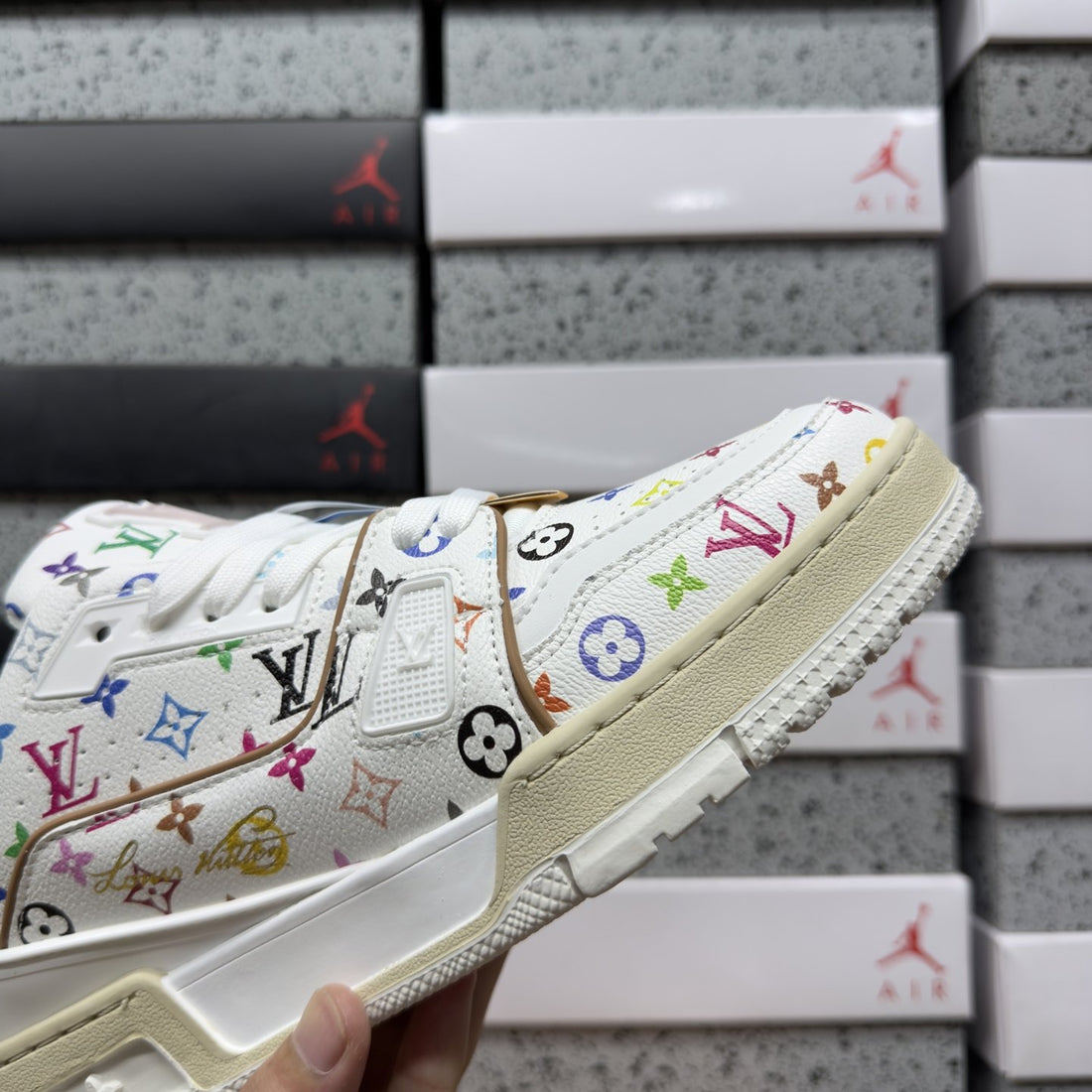 LV Trainer White Multicolor Signature
