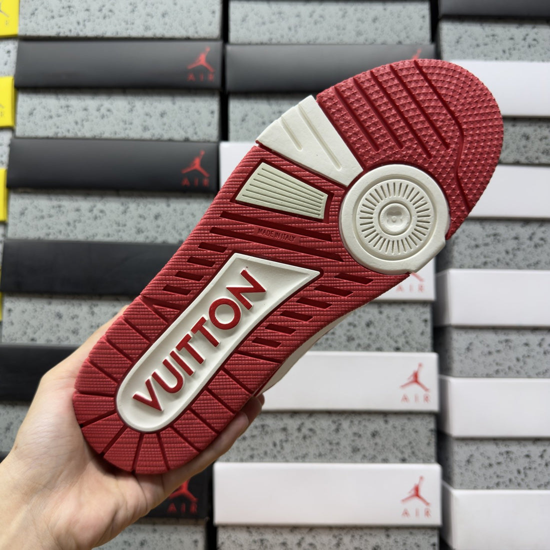 LV Trainer White Red