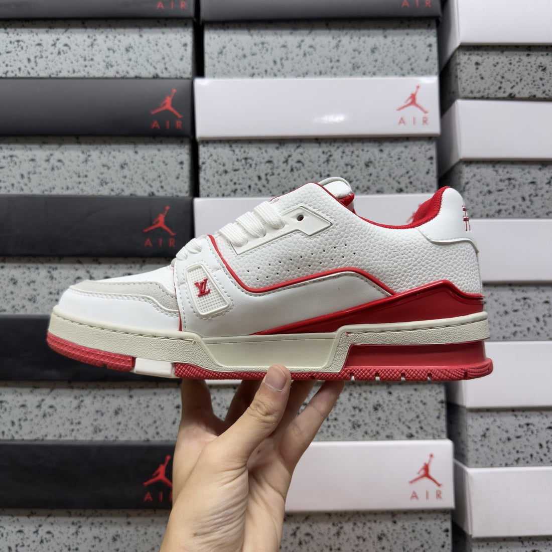 LV Trainer White Red