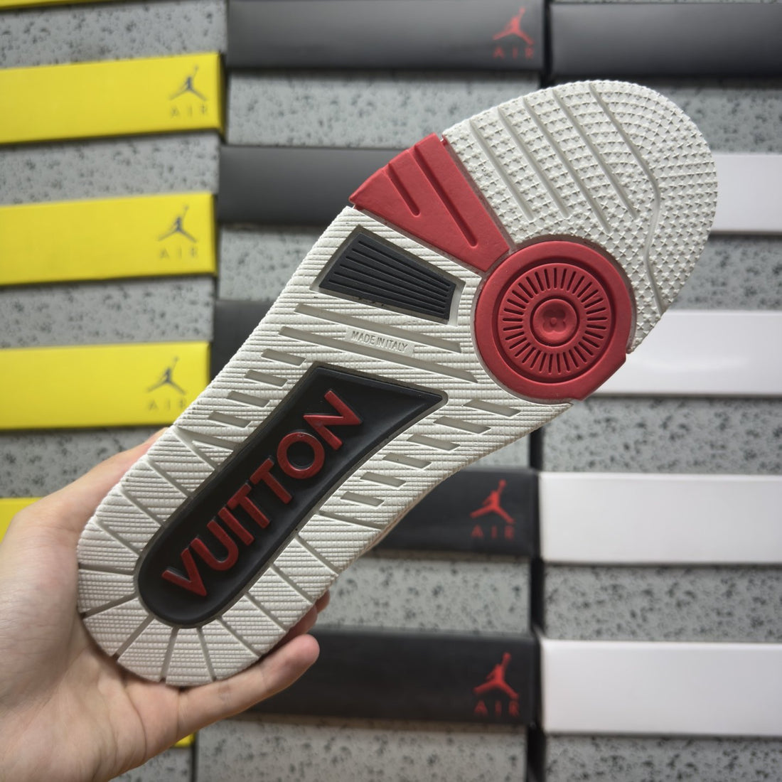 LV Trainer White Red Black