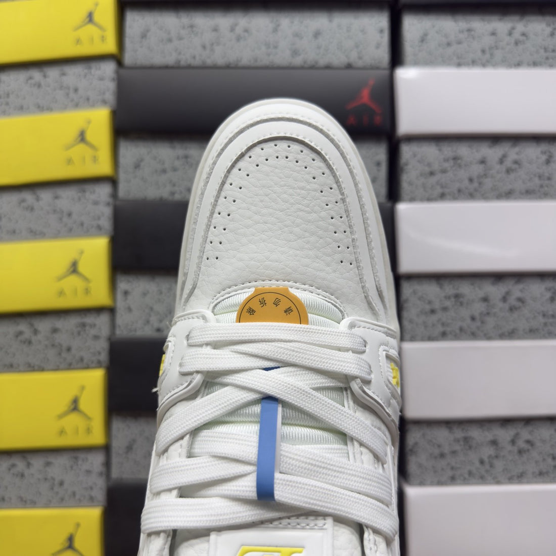 LV Trainer White Yellow Floral