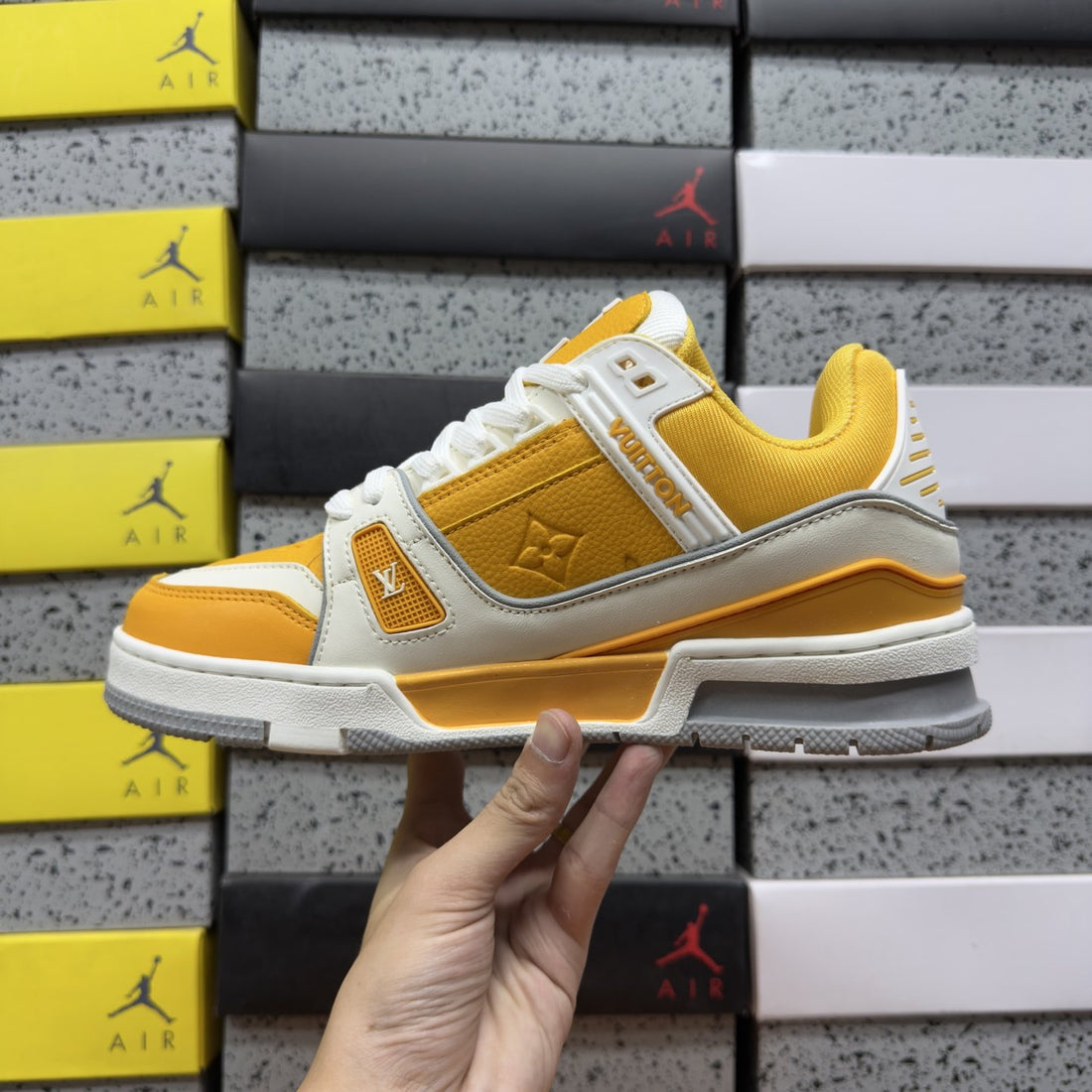 LV Trainer Yellow White