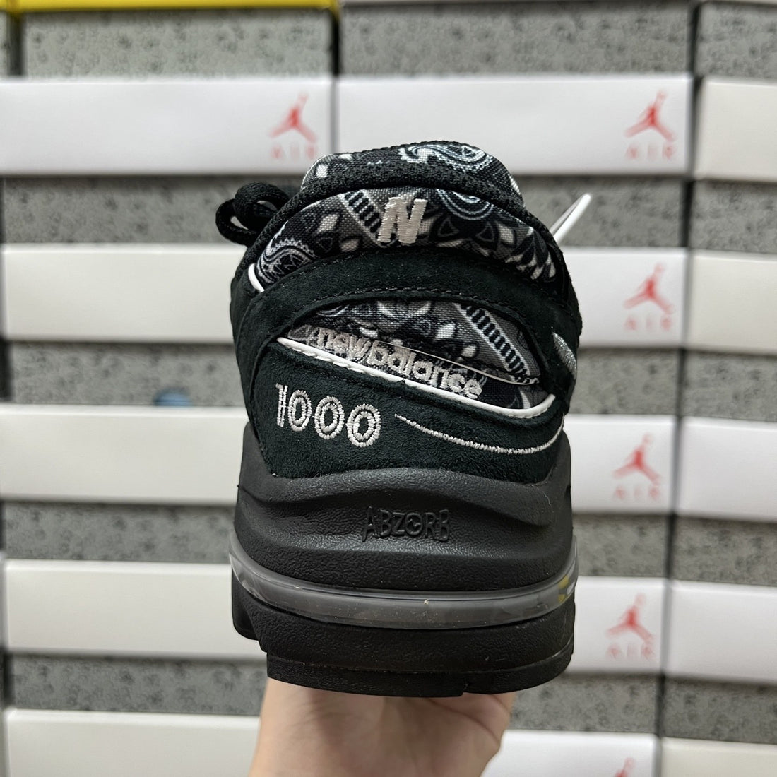 NB 1000 Black Silver