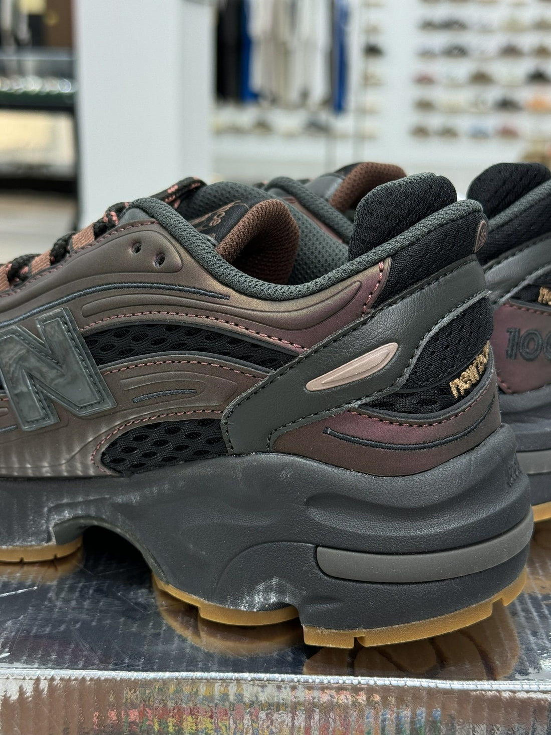 NB 1000 Brown Black