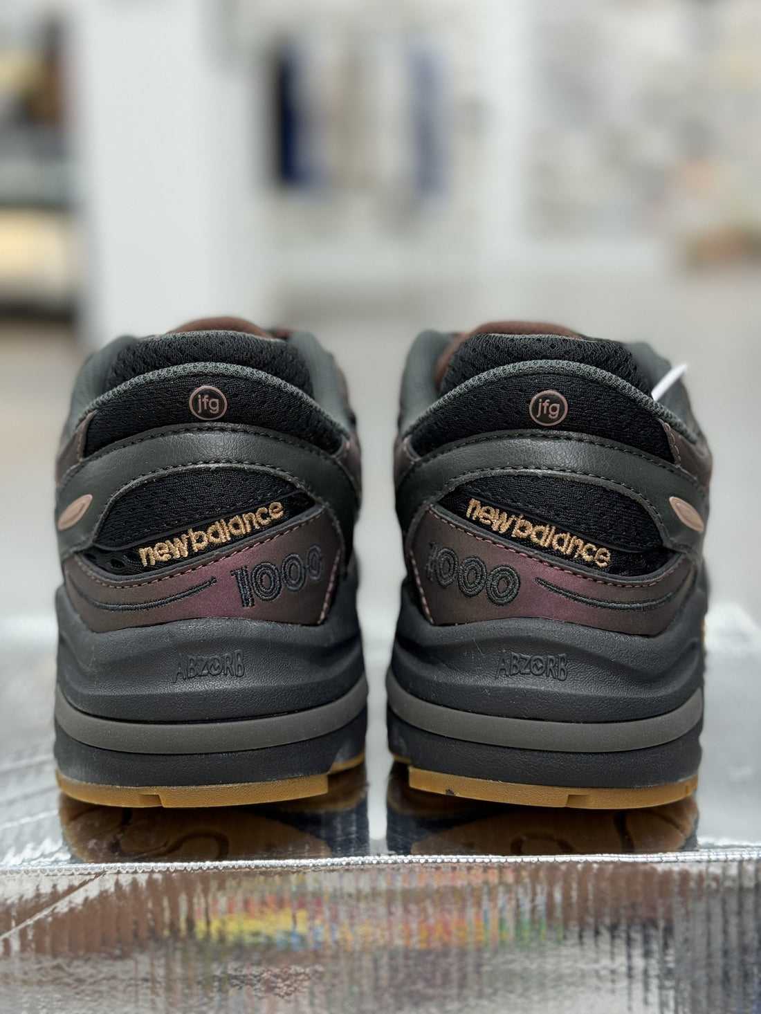 NB 1000 Brown Black