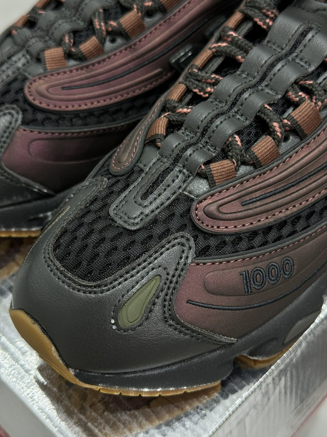 NB 1000 Brown Black