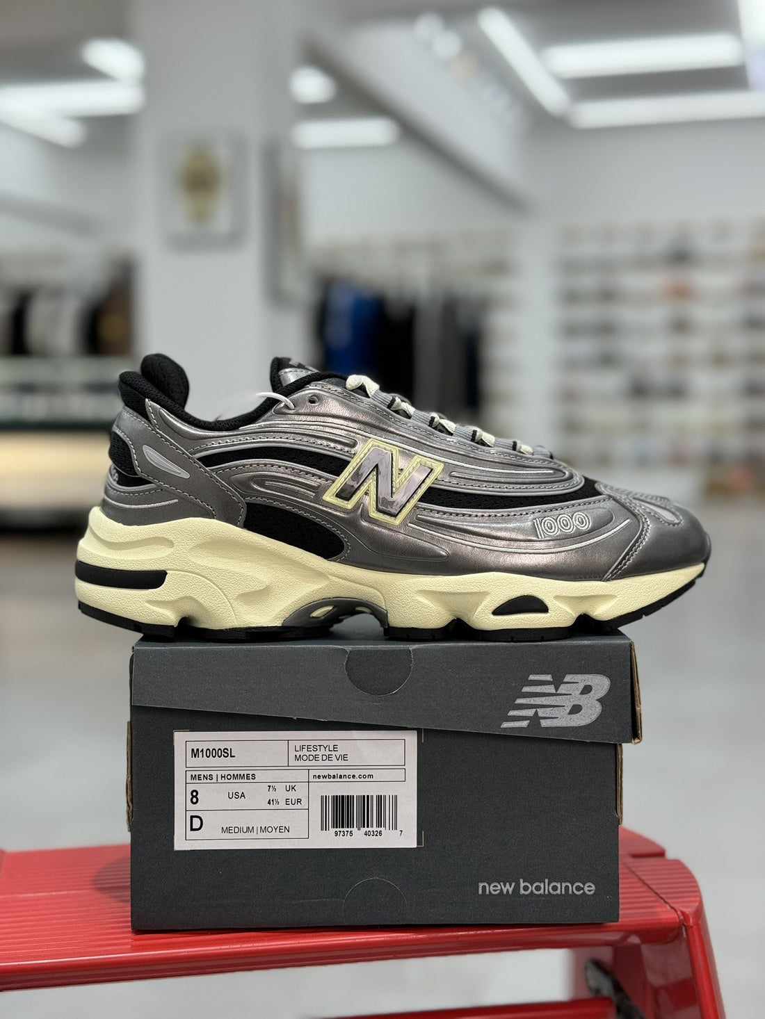 NB 1000 Charcoal Gold