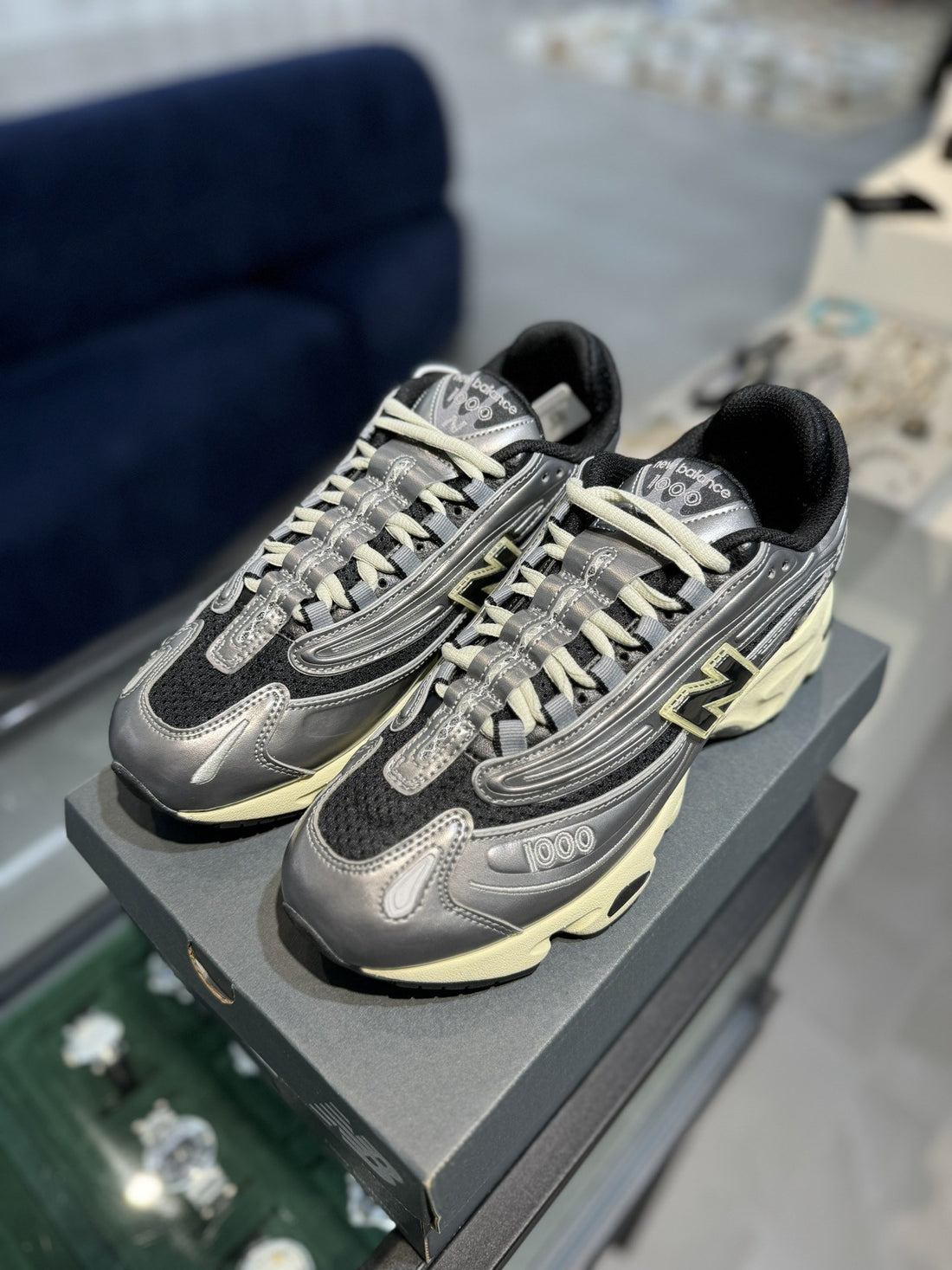 NB 1000 Charcoal Gold