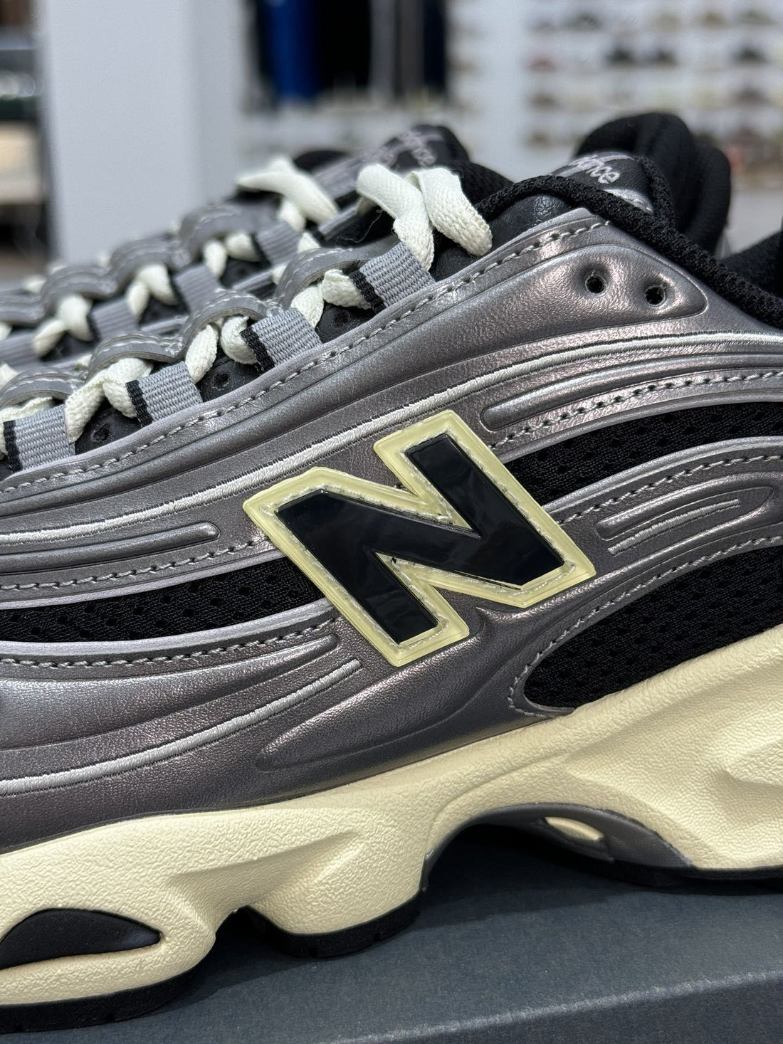 NB 1000 Charcoal Gold