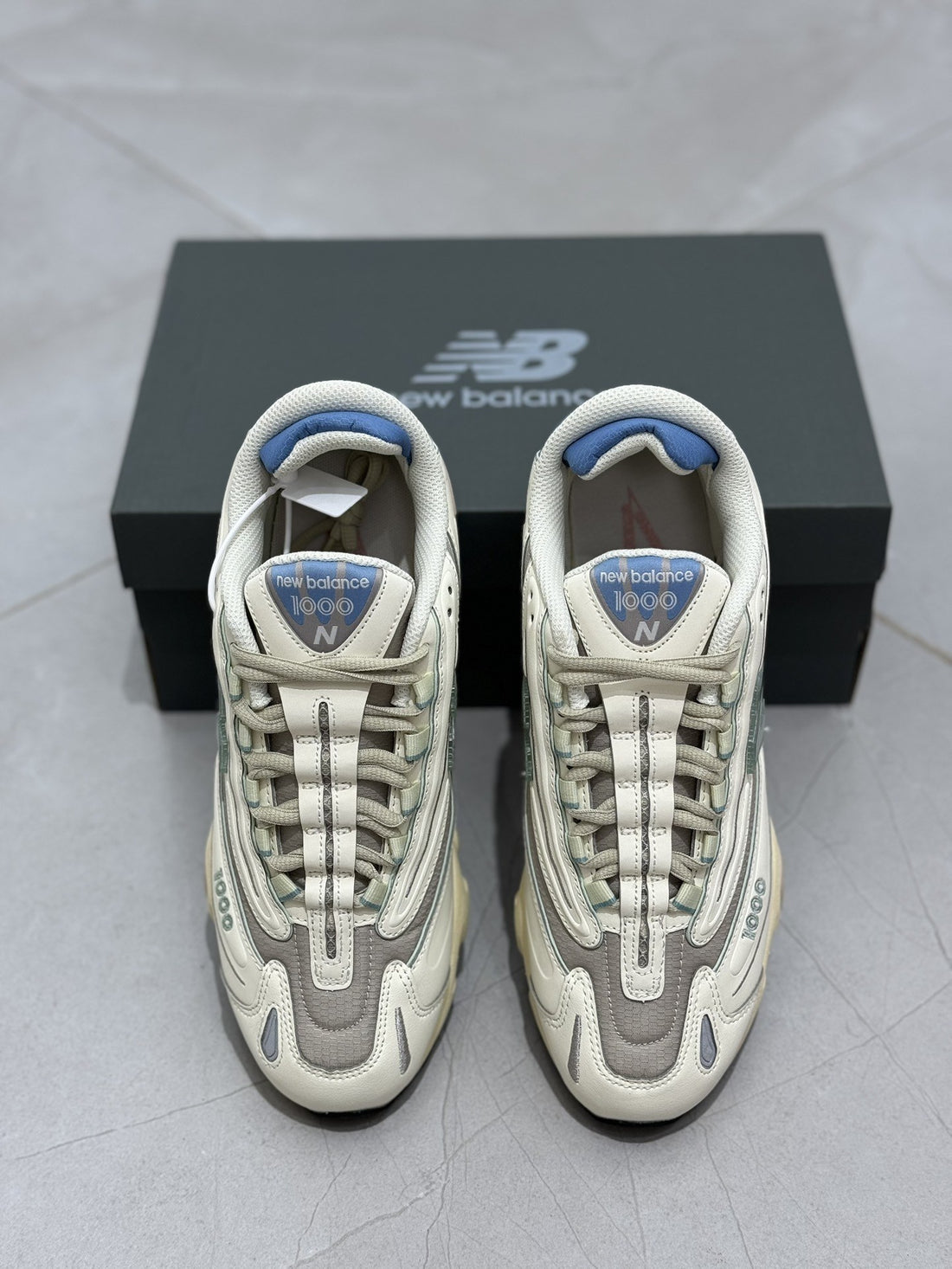 NB 1000 Cream Blue