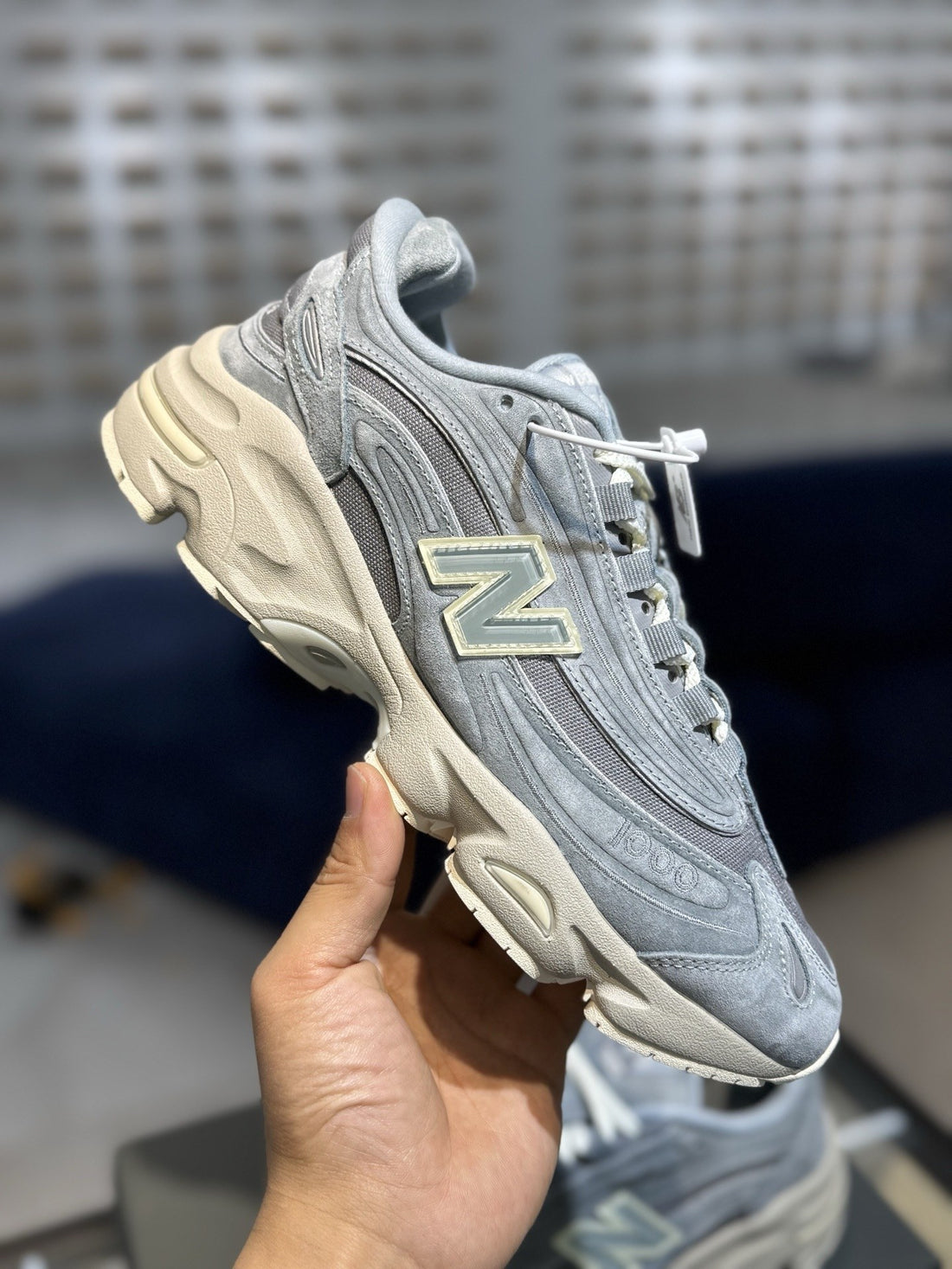 NB 1000 Grey Cream