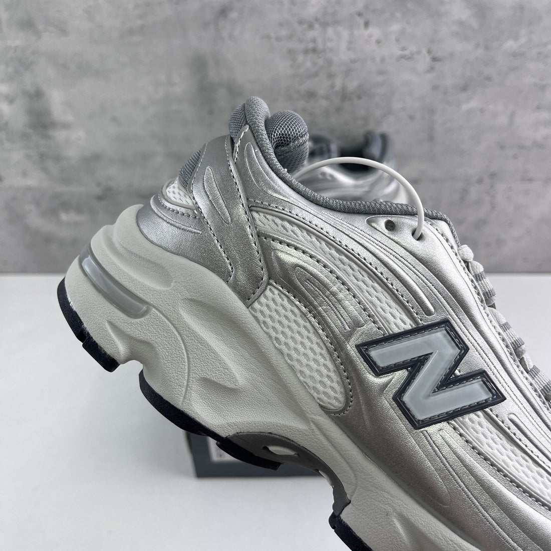 NB 1000 Metallic Silver