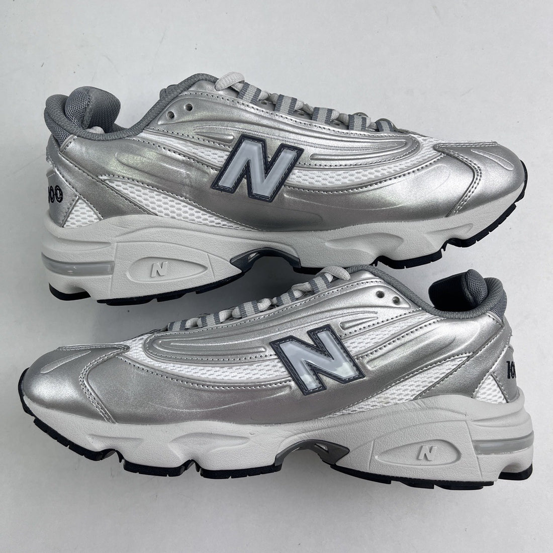 NB 1000 Metallic Silver
