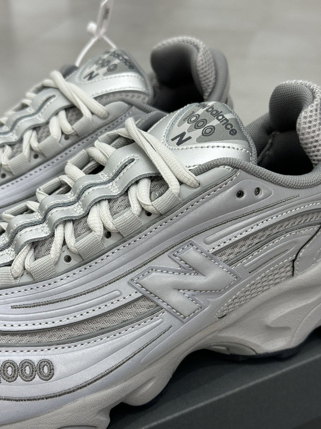 NB 1000 Silver Grey