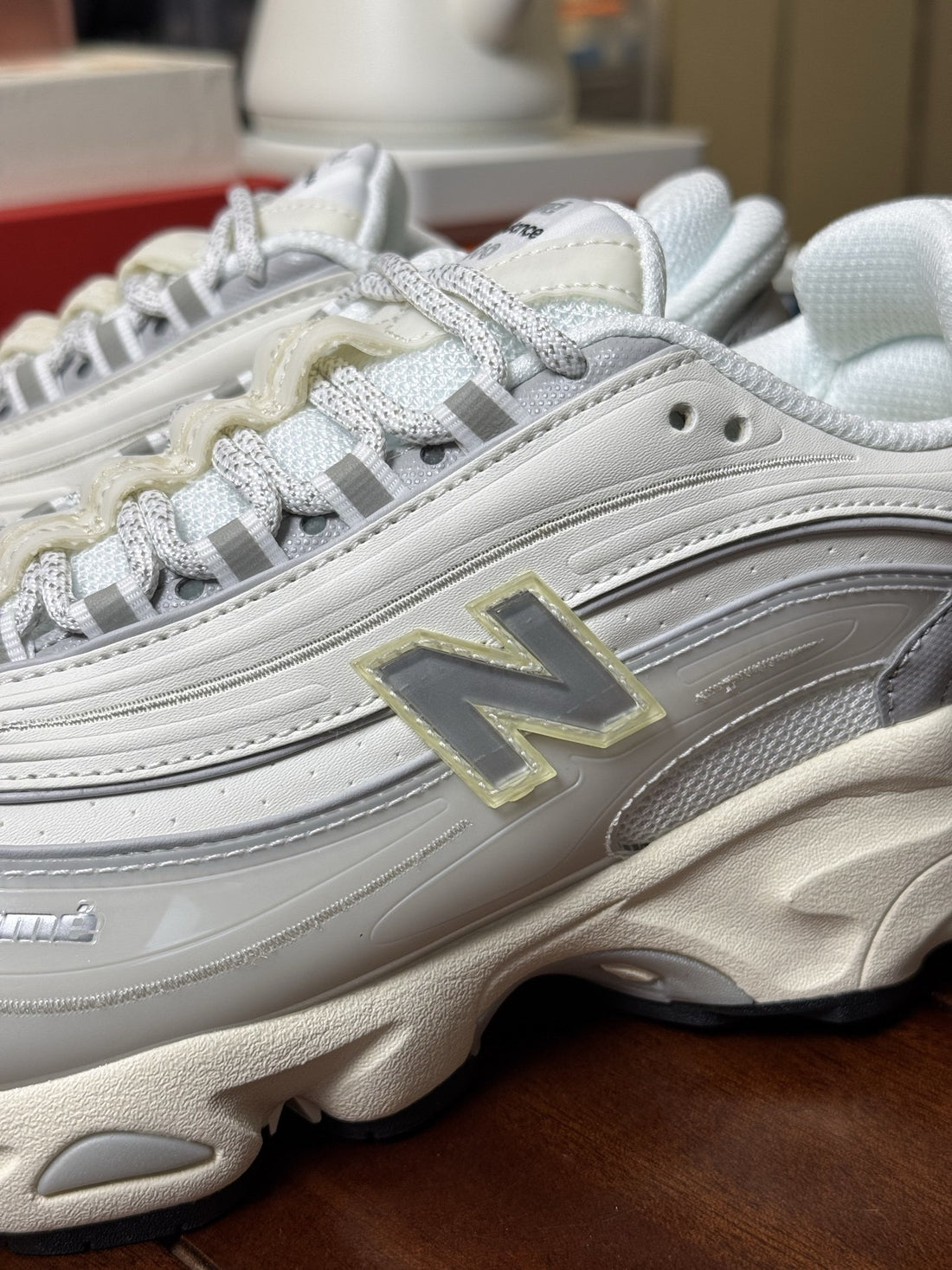 NB 1000 White Cream Brown