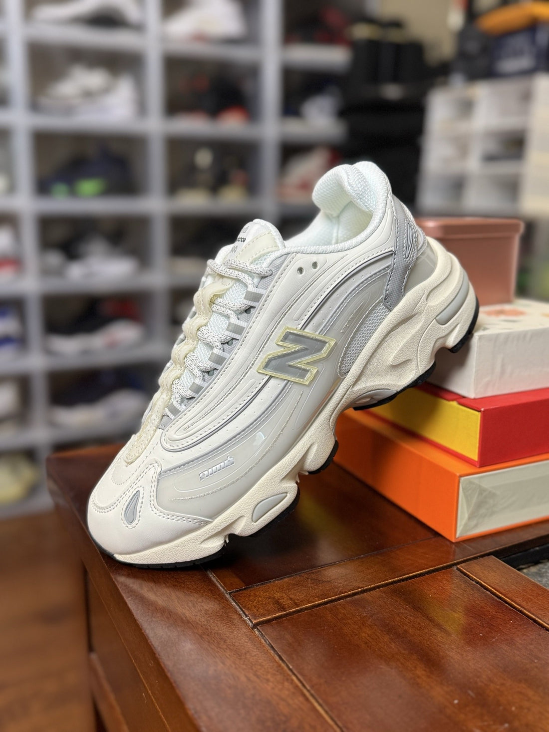 NB 1000 White Cream Brown