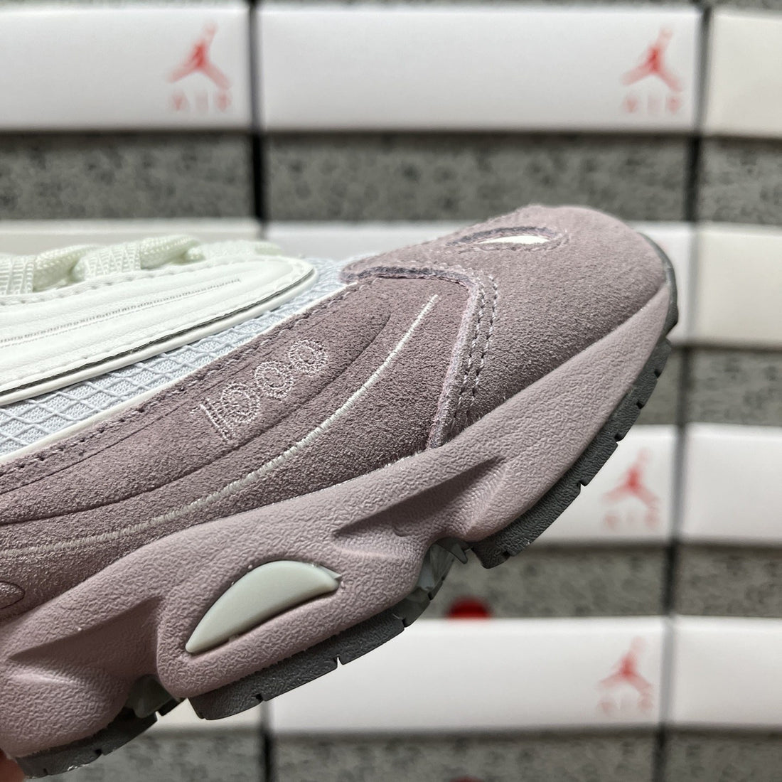 NB 1000 White Lilac