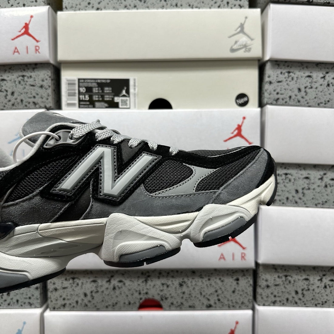 NB 9060 Black Grey Cream