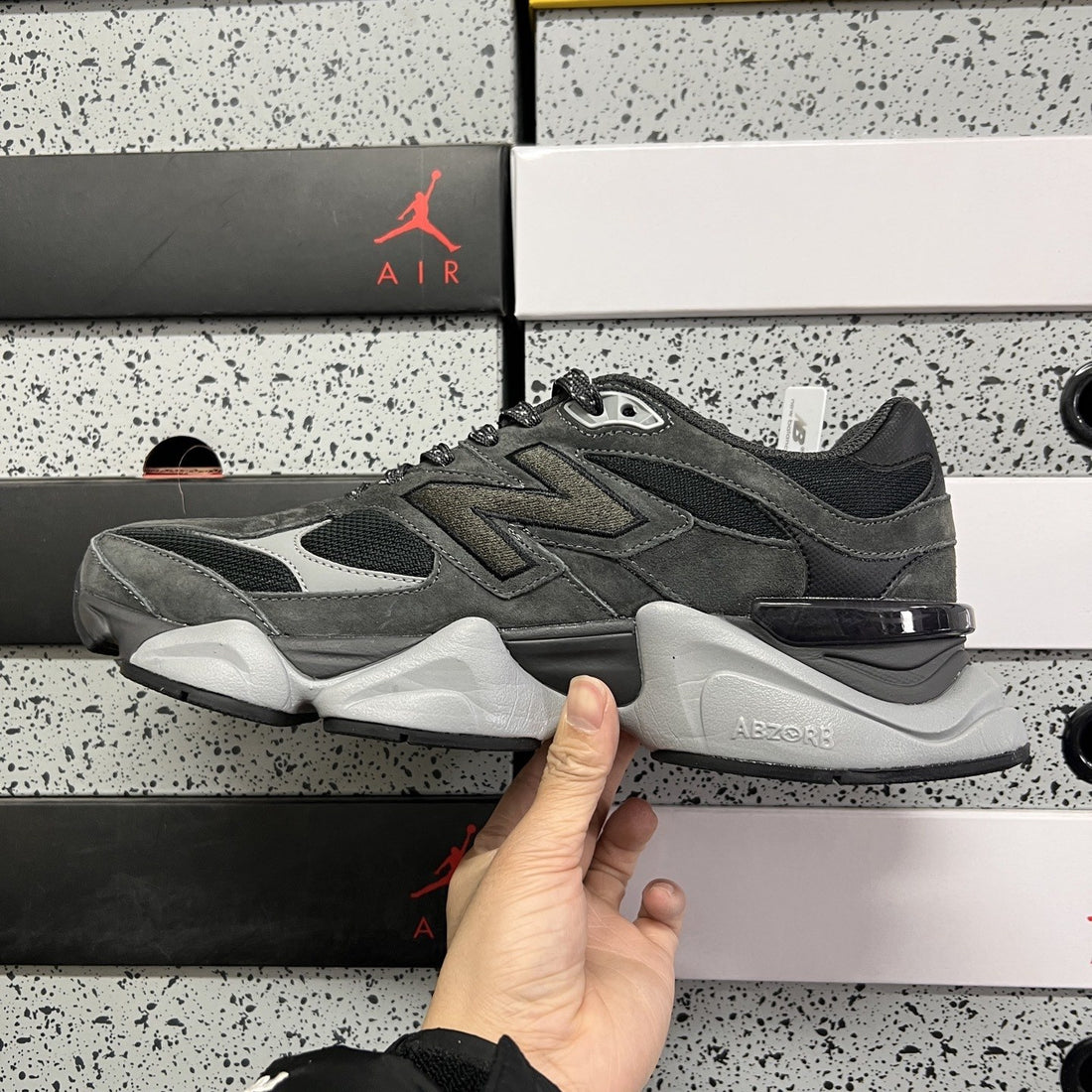 NB 9060 Black Grey Volt