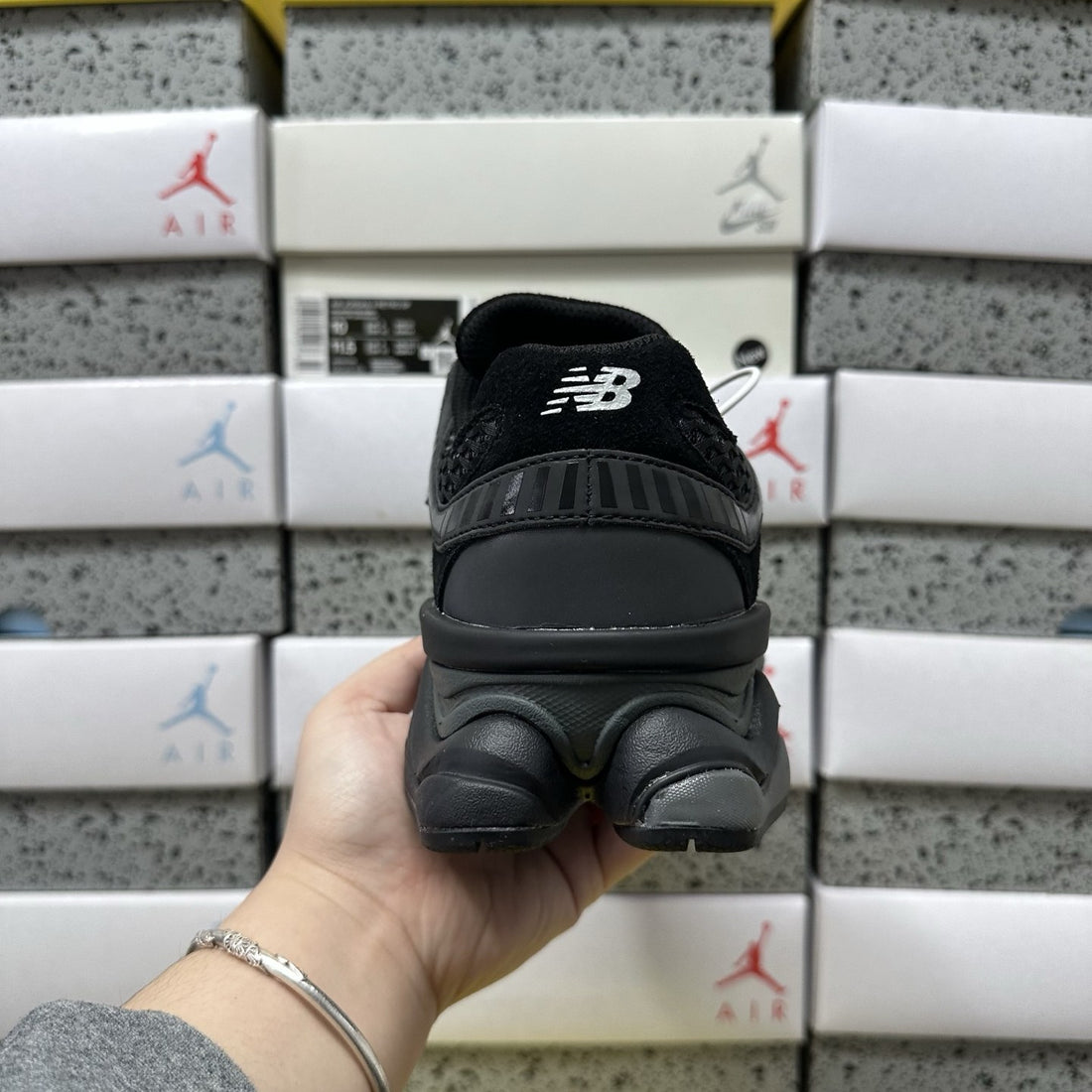 NB 9060 Black Mesh