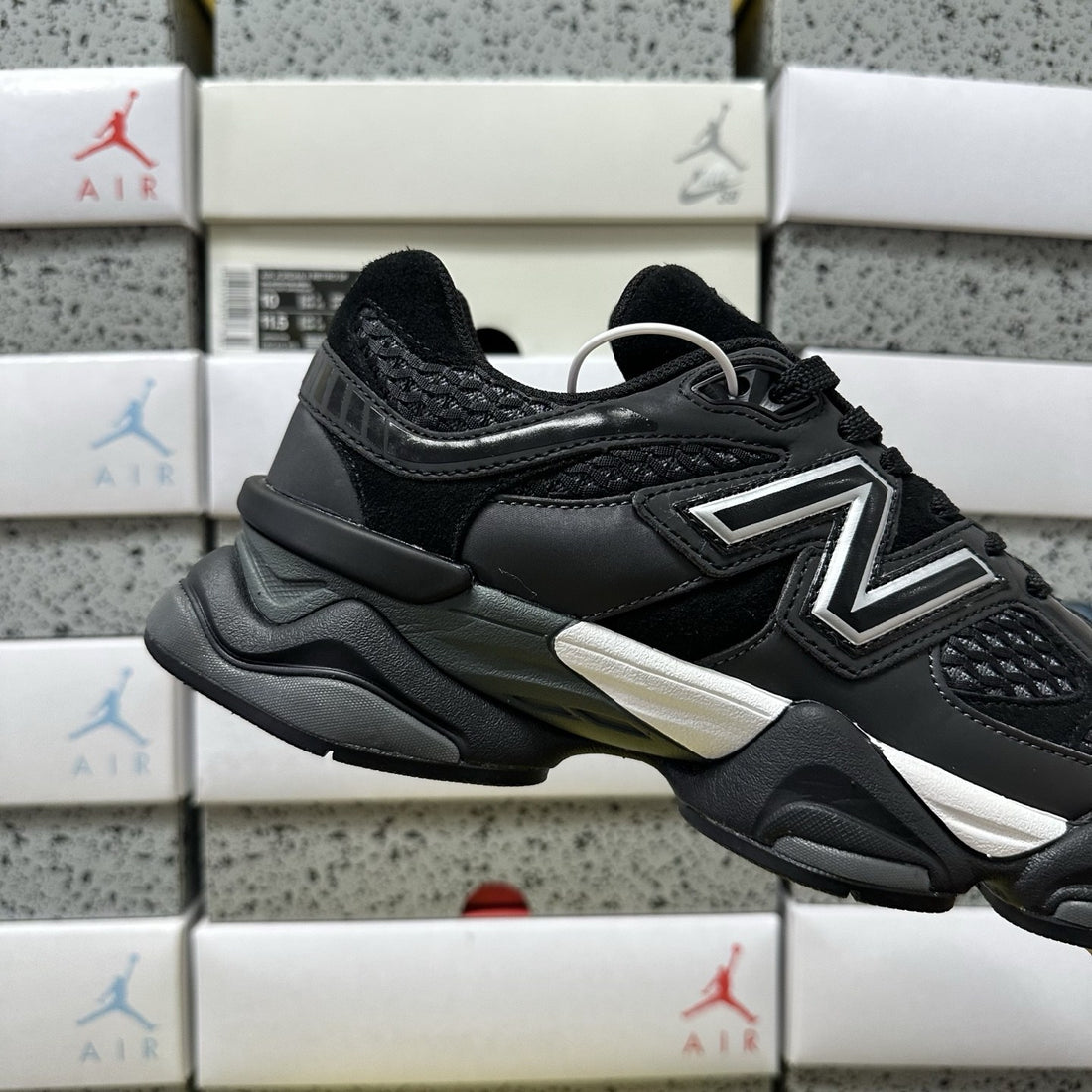 NB 9060 Black Mesh