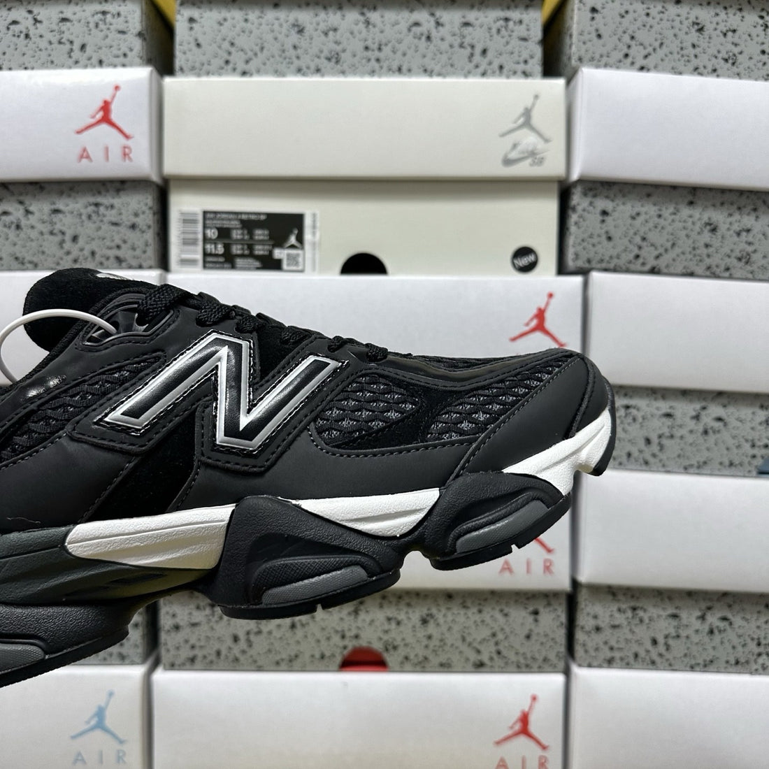 NB 9060 Black Mesh
