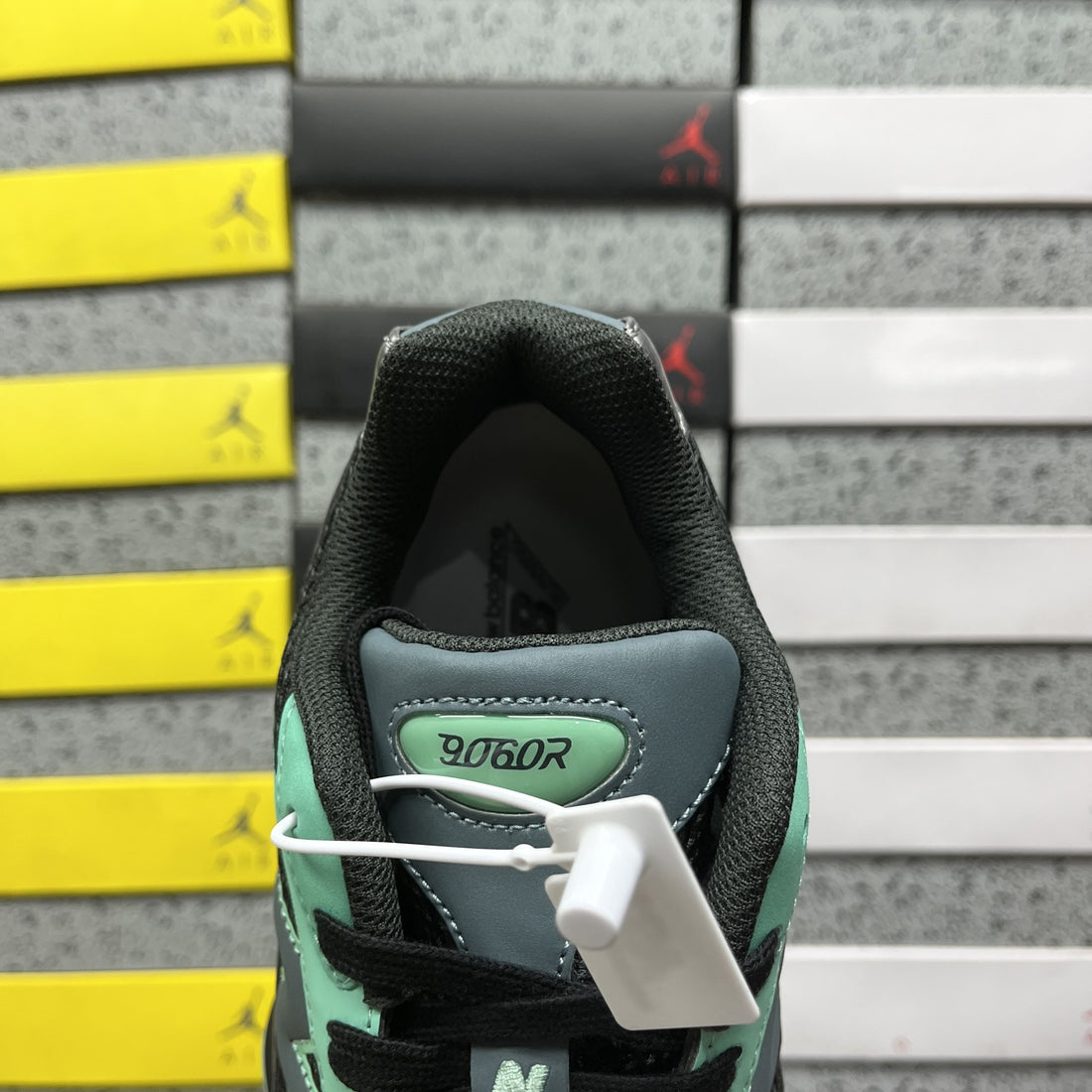 NB 9060 Black Mint
