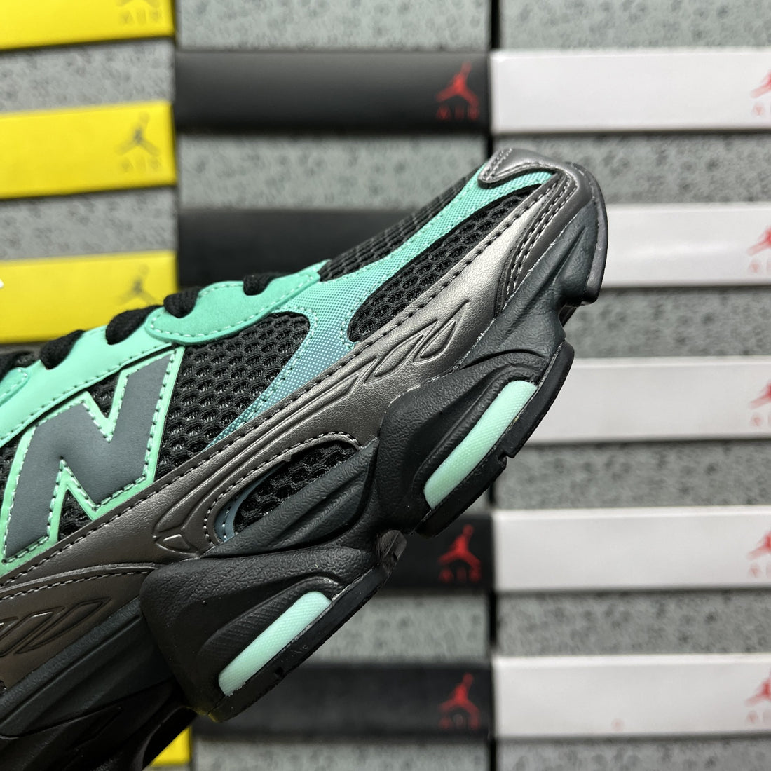 NB 9060 Black Mint