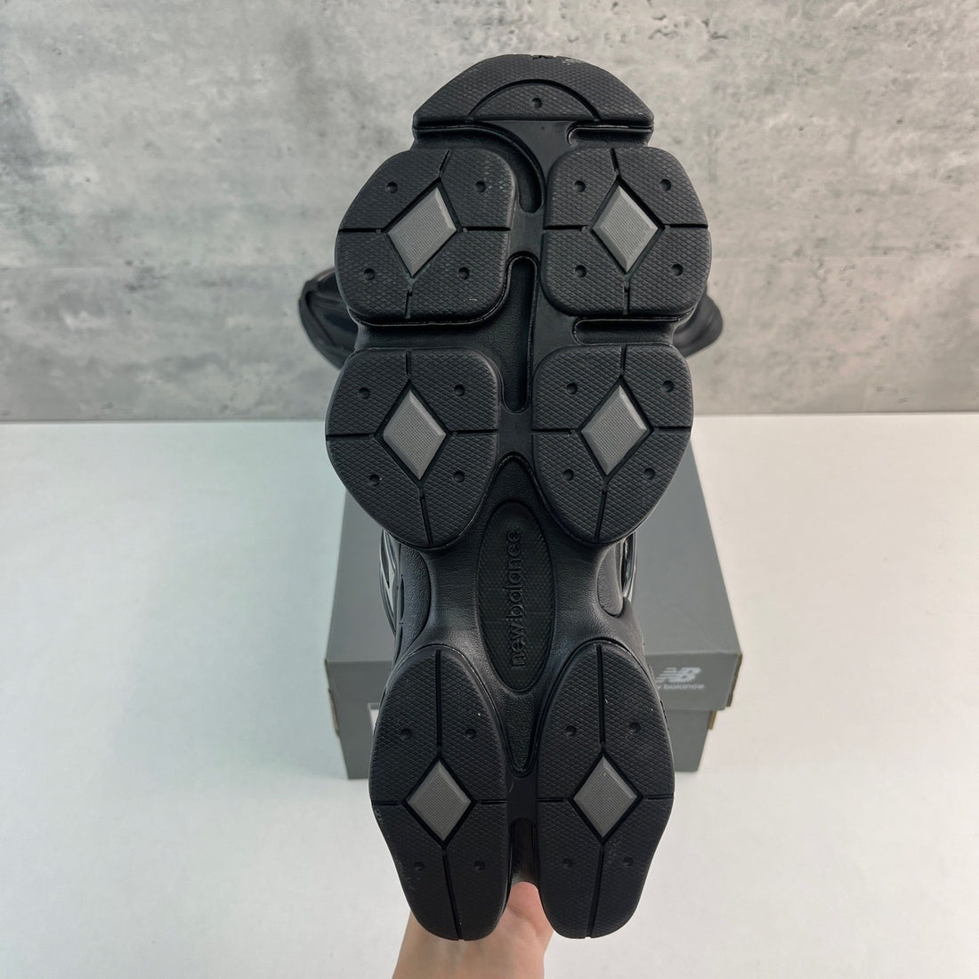 NB 9060 Black Patent