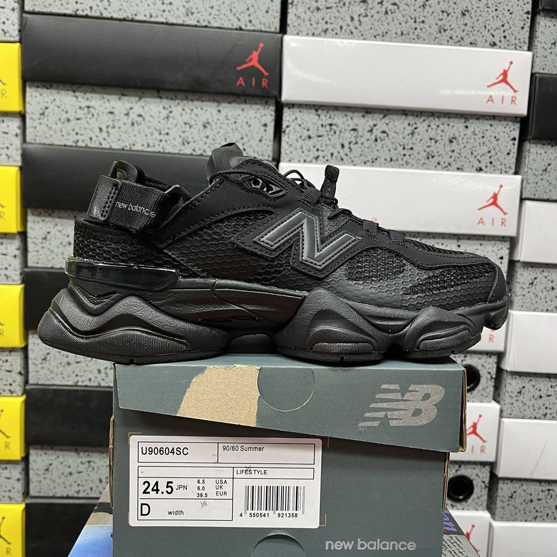 NB 9060 Black Utility